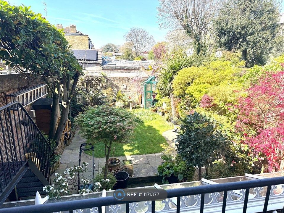 Property photo 3 of 5 Garden View