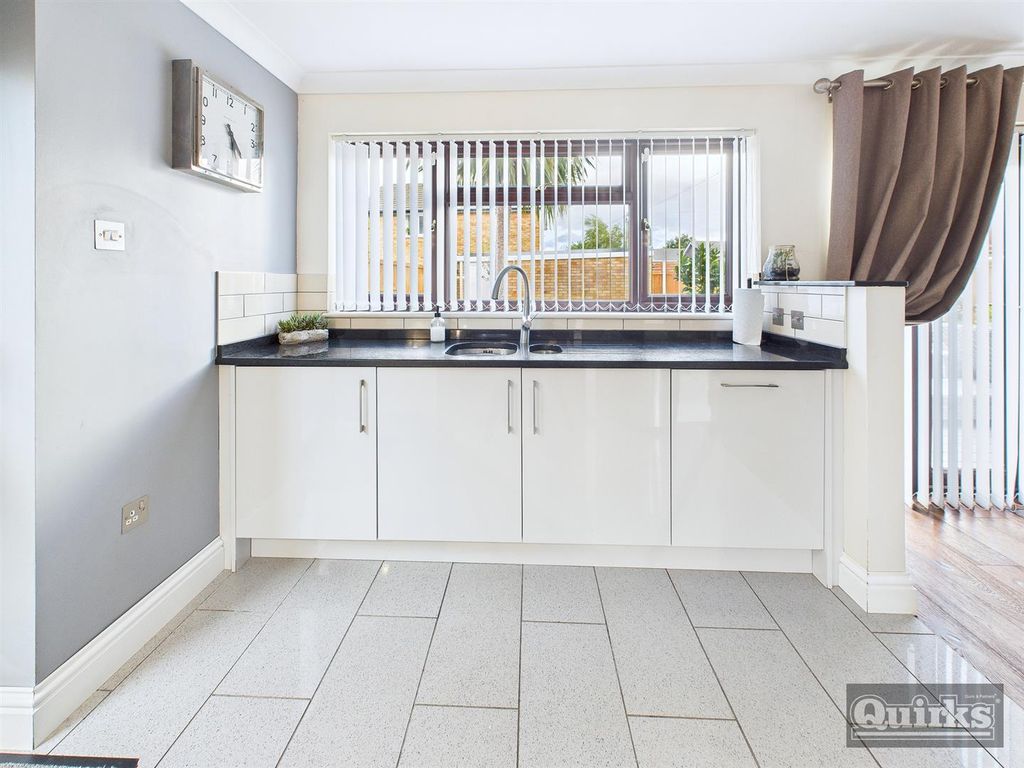 Property photo 3 of 19 Cam02342G0-Pr0133-Still005.Jpg