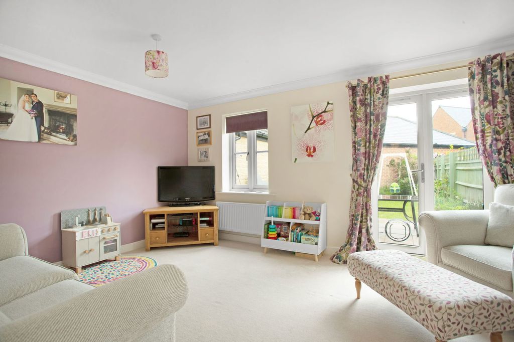 Property photo 2 of 13