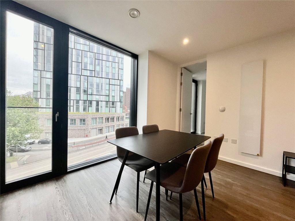 Property photo 3 of 18 Picture No. 03