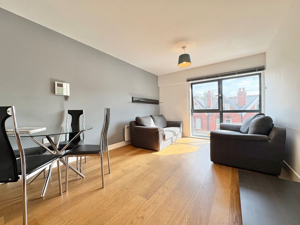 Property photo 2 of 9 Picture No. 13