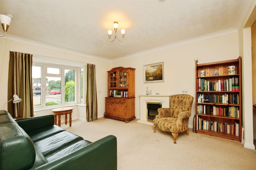 Property photo 2 of 13