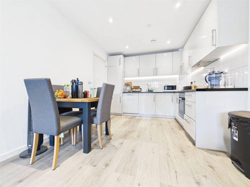 Property photo 3 of 13 Picture No. 20