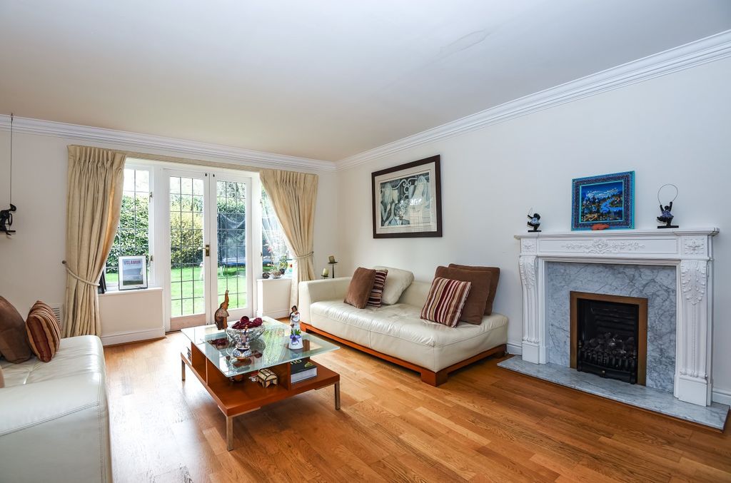 Property photo 2 of 7 2