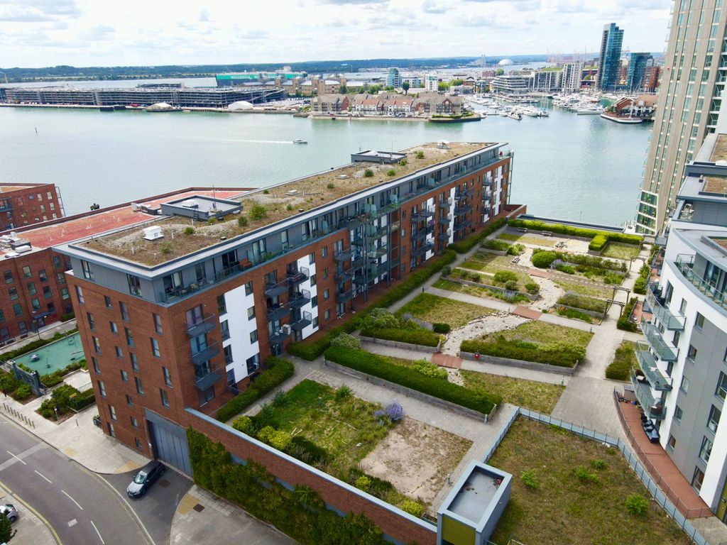 Property photo 1 of 13 2 Bedroom Apartment With Water Views For Sale