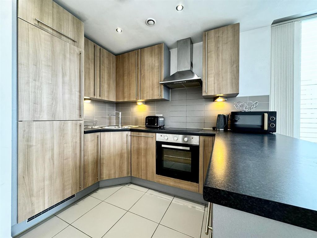 Property photo 1 of 7 33Cf454B-31Fb-4d5E-9233-3982A4Cf067B.Jpg