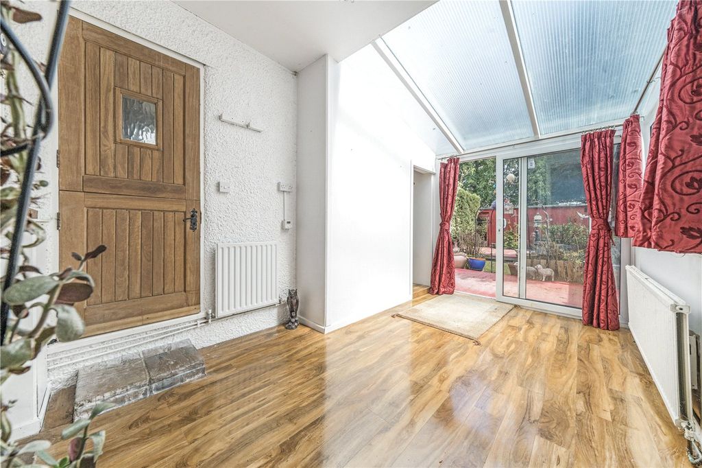 Property photo 3 of 18 Picture No. 07