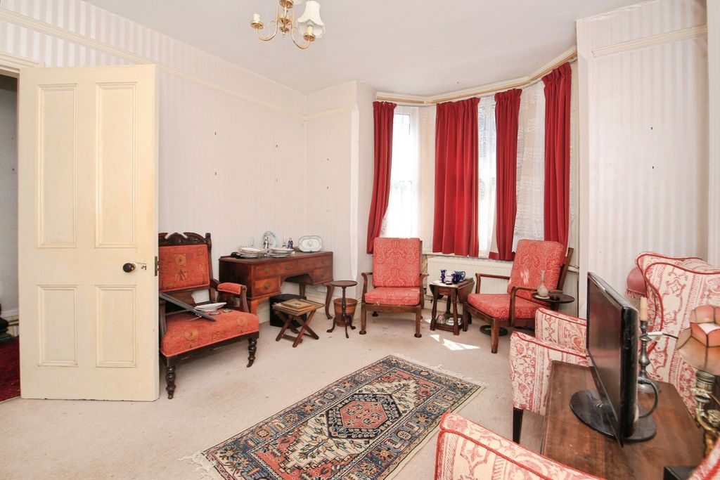 Property photo 2 of 14 Pbox-Img.Jpg