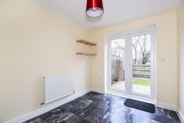 Property photo 3 of 10 Dining Room