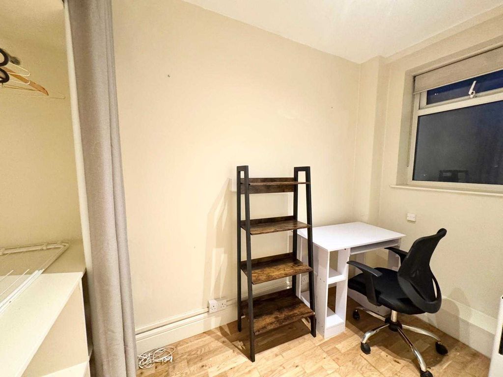 Property photo 3 of 4 Gallery