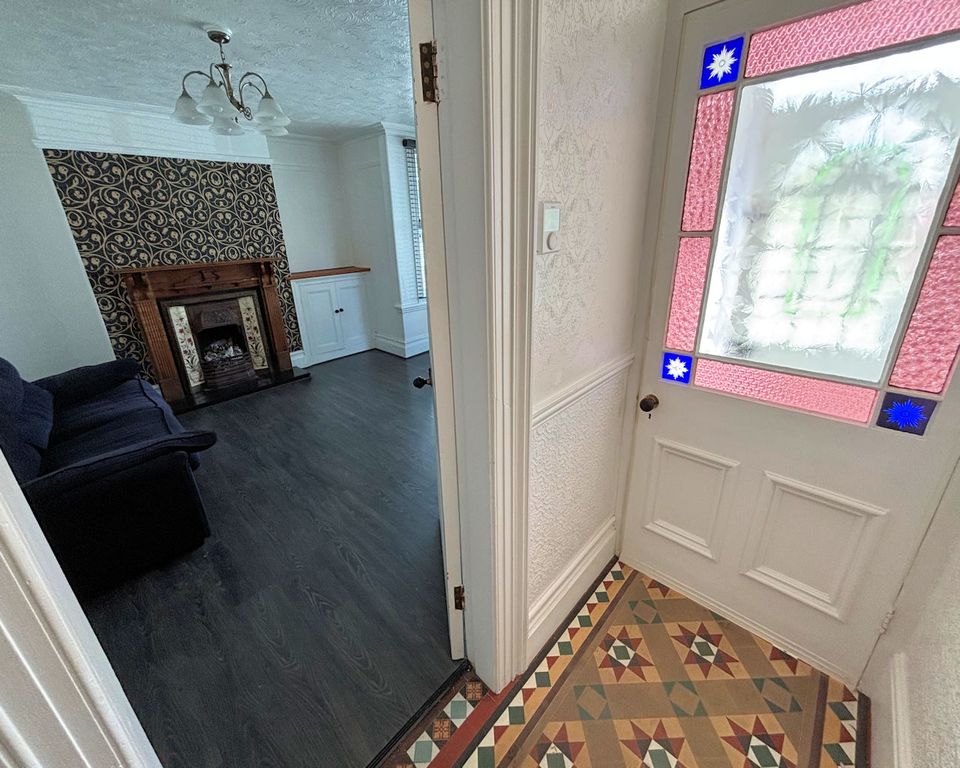 Property photo 2 of 37