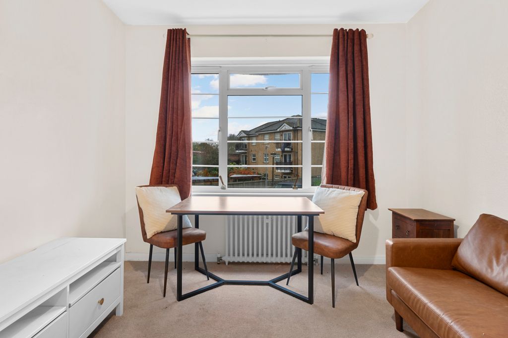 Property photo 3 of 13 Picture No. 02