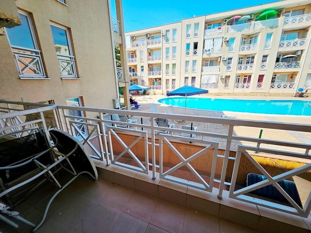 Property photo 2 of 28