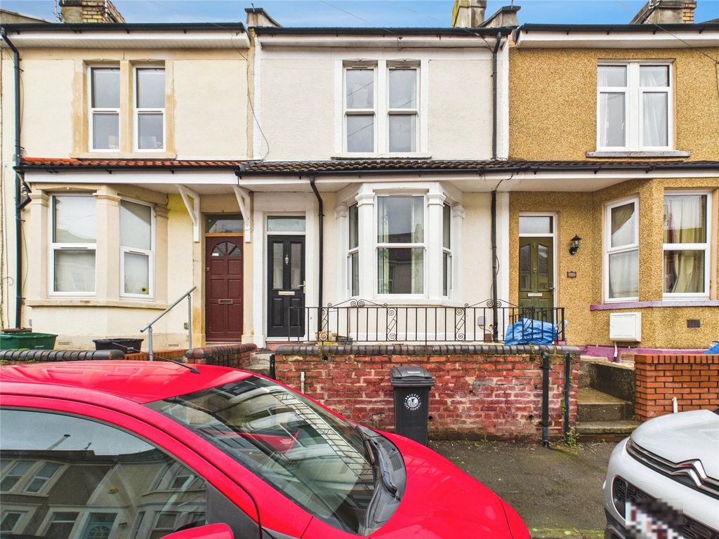 Property photo 2 of 23 Picture No. 27