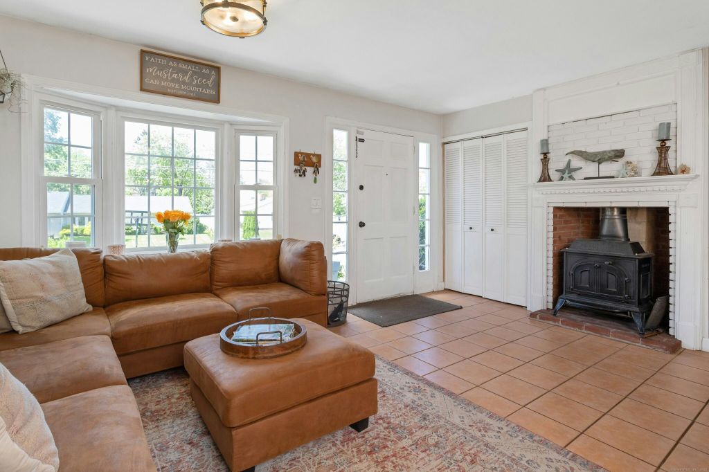 Property photo 3 of 19 <Alttext/>