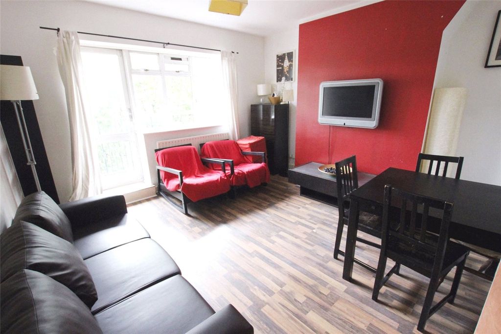 Property photo 2 of 11 Picture No. 02