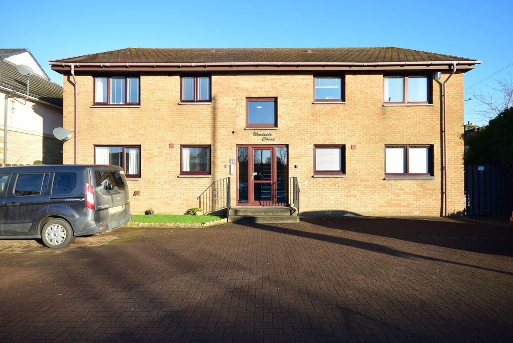 Property photo 1 of 13 2 Bed Flat For Sale Johnstone Road, Hamilton ML3
