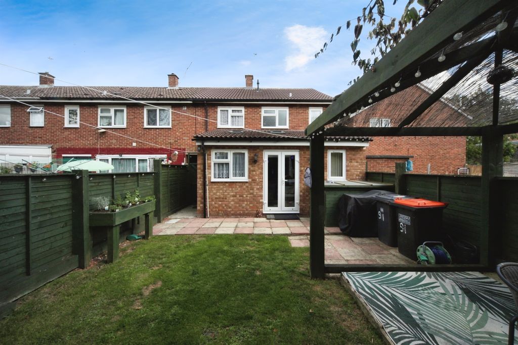 Property photo 2 of 13