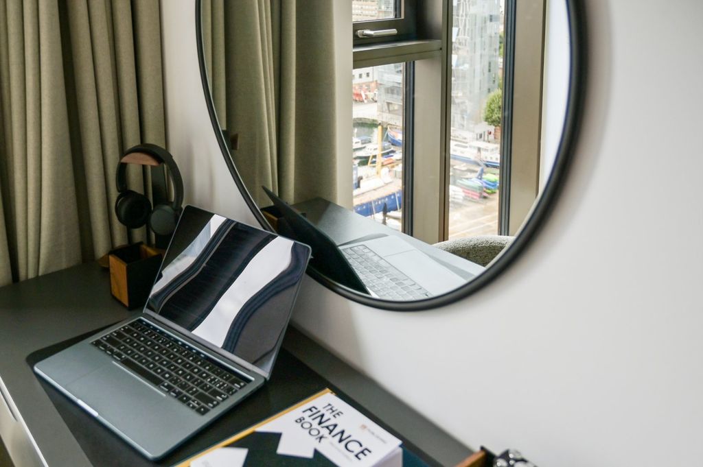 Property photo 2 of 26