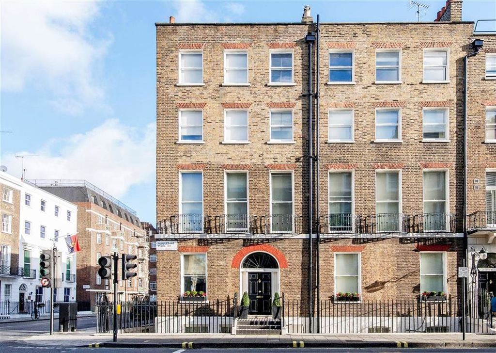 Property photo 1 of 5