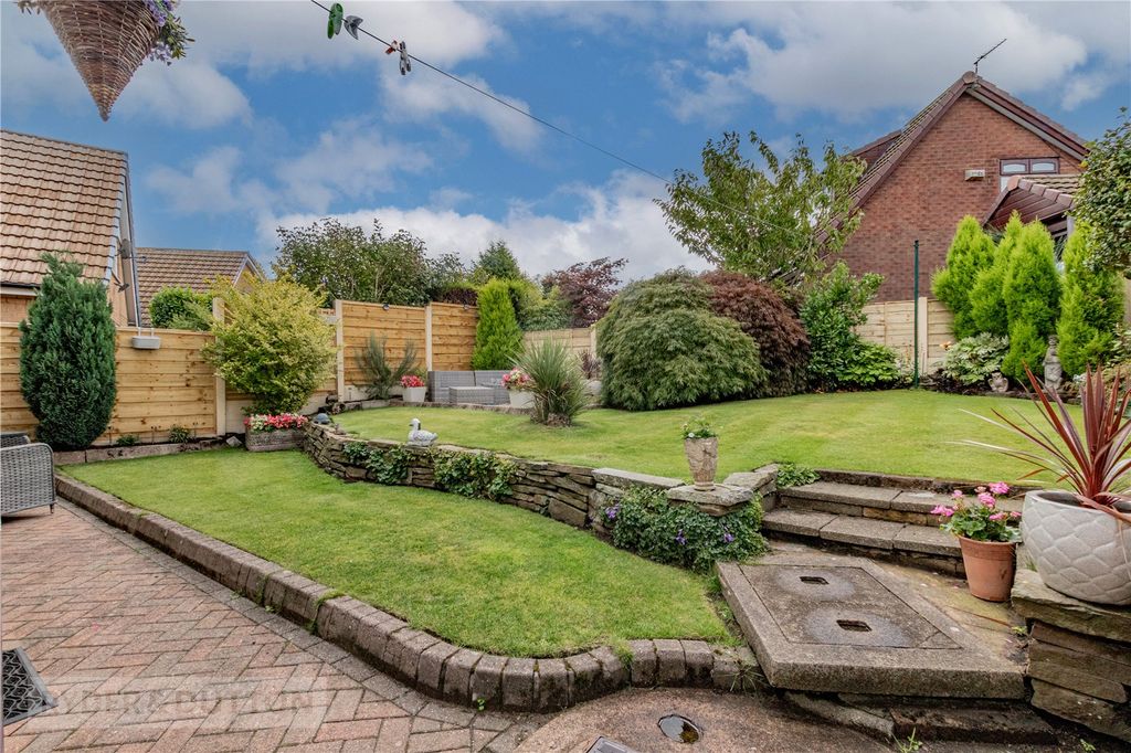 Property photo 2 of 17 Rear Garden