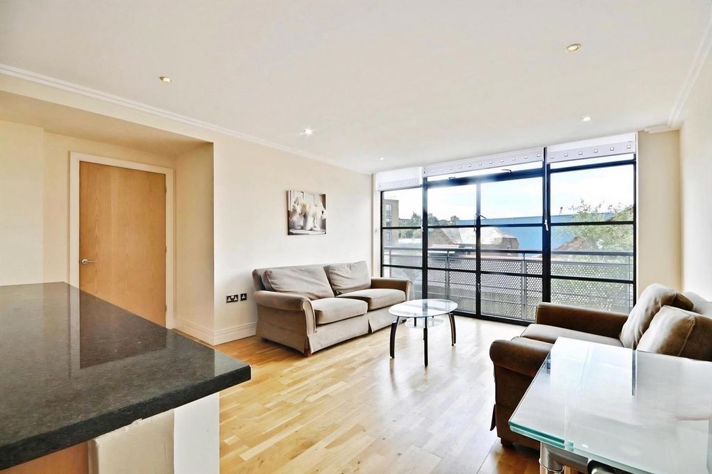 Property photo 2 of 9 Pbox-Img.Jpg