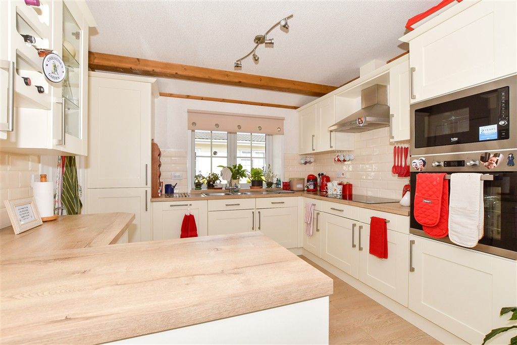 Property photo 1 of 15 Kitchen/Dining Room