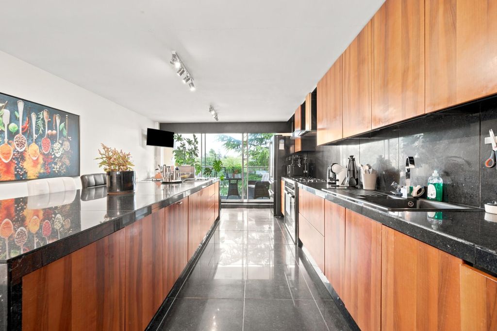 Additional image 8 of 5 bed flat for saleLucknow Road, Nottingham NG3