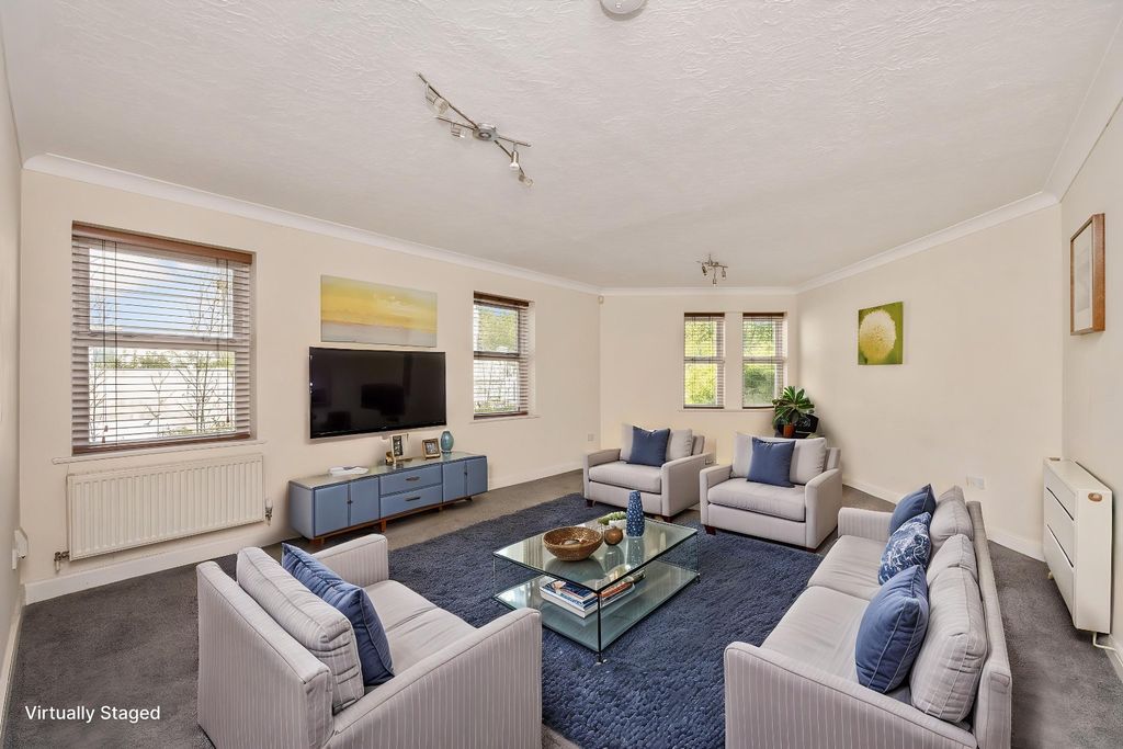 Property photo 1 of 37 4531841