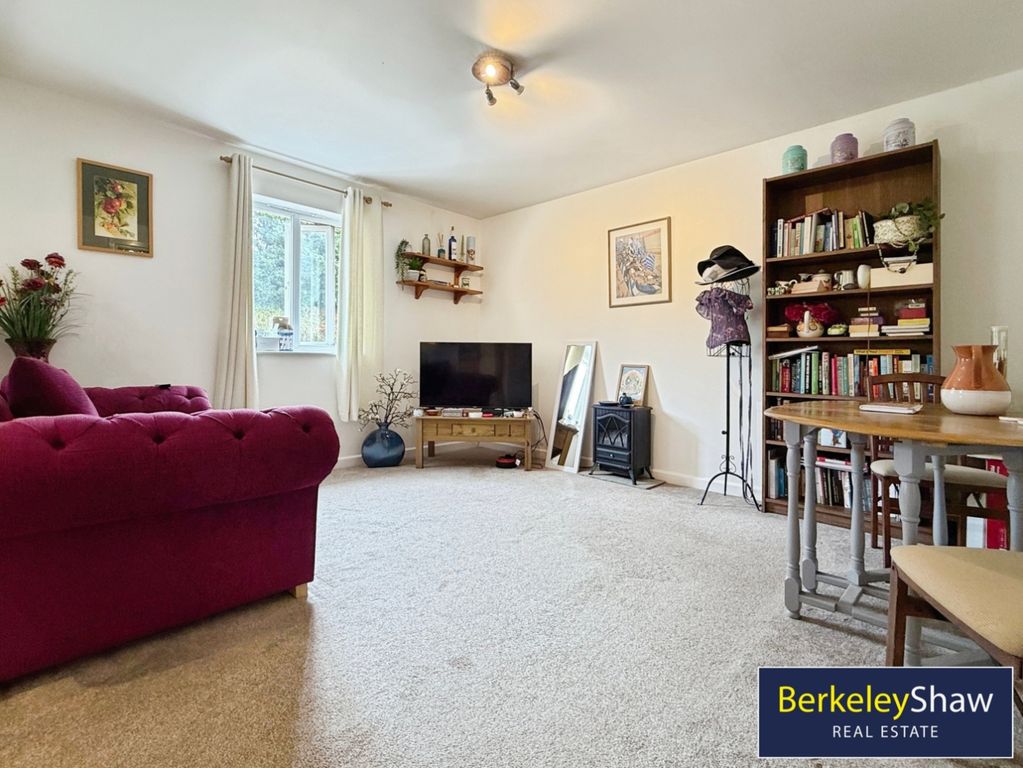 Property photo 3 of 13 Living Area