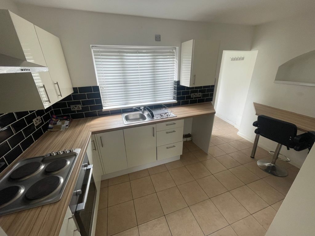 Property photo 3 of 8 Picture No. 06