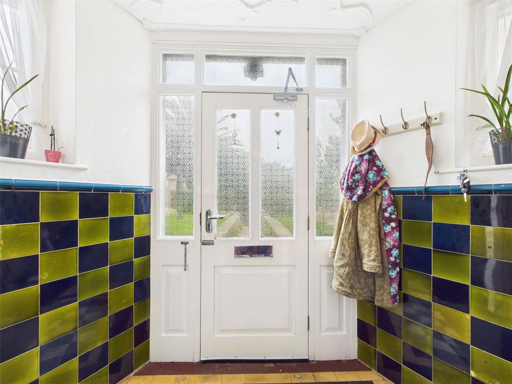 Property photo 2 of 17 Picture No. 02