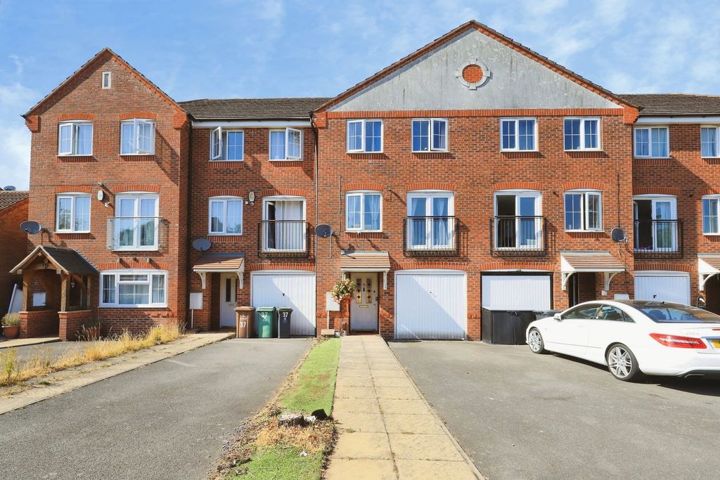 Property photo 1 of 38