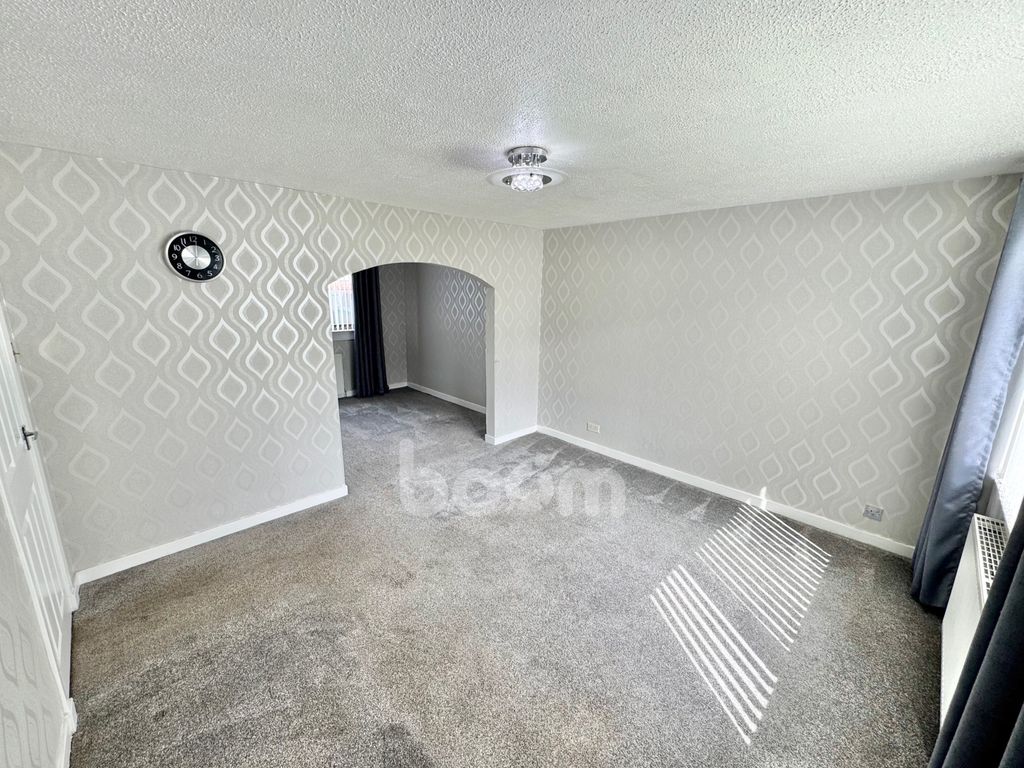 Property photo 2 of 27 Knock Way, Paisley Lounge Pic