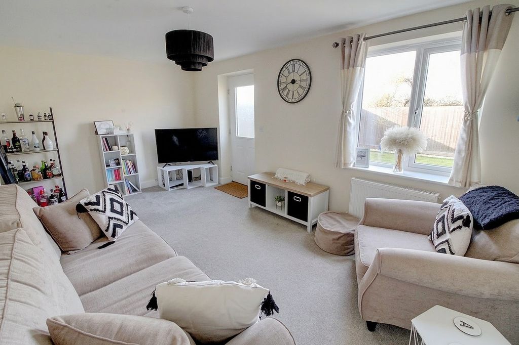 Property photo 2 of 16 Photo #2