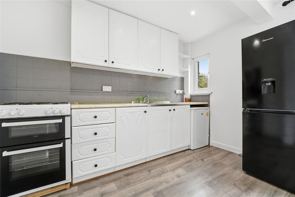 Additional image 8 of 3 bed end terrace house for saleSaxon Avenue, Feltham TW13