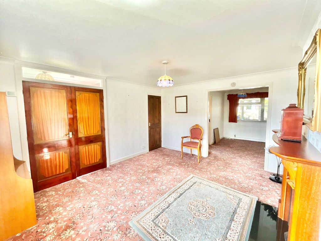 Property photo 3 of 23