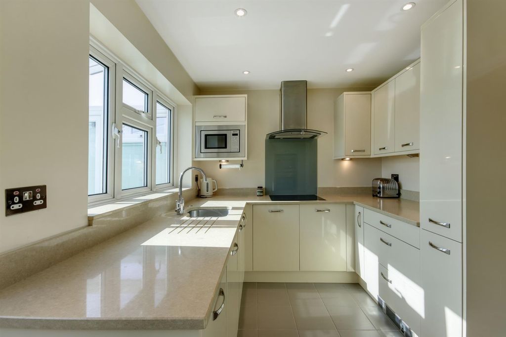 Property photo 3 of 14 59576_011.Jpg