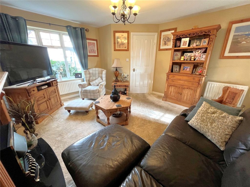 Property photo 3 of 21 Picture No. 20