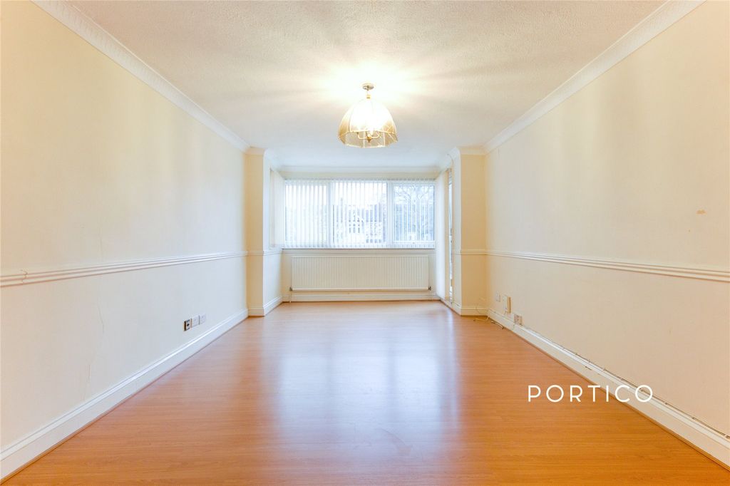 Property photo 3 of 10 Picture No. 08