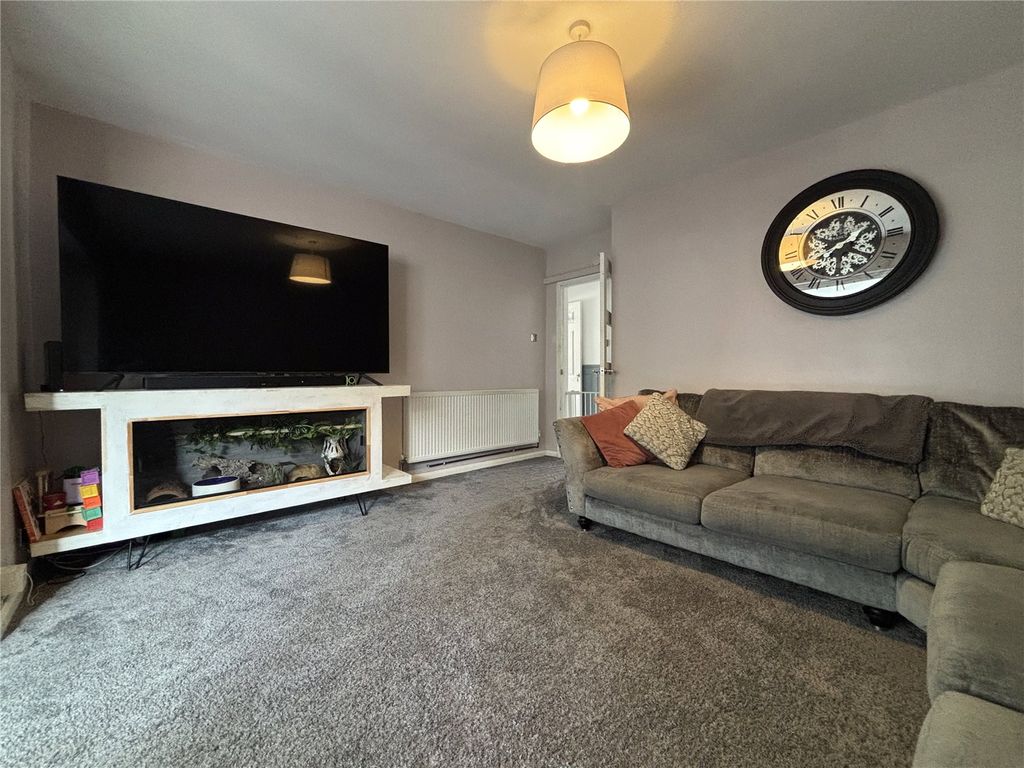 Property photo 3 of 20 Picture No. 17