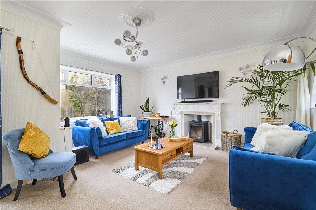 Property photo 2 of 20 Sitting Room