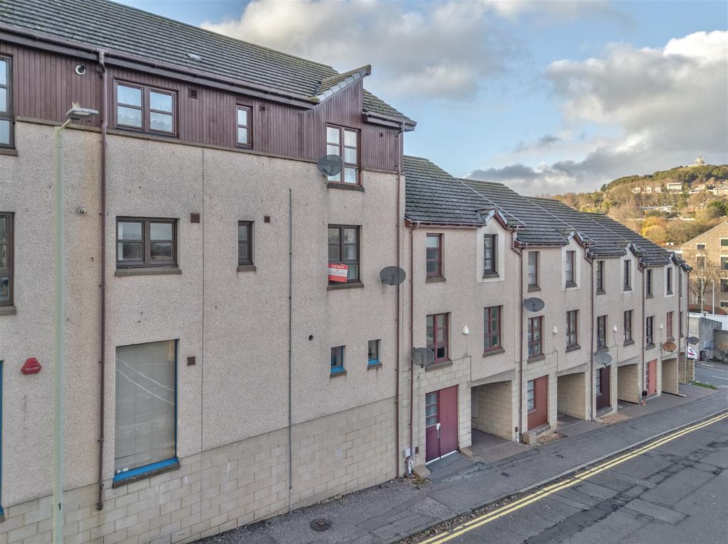 Property photo 1 of 16 73B Blackness Road Dundee-4.Jpg