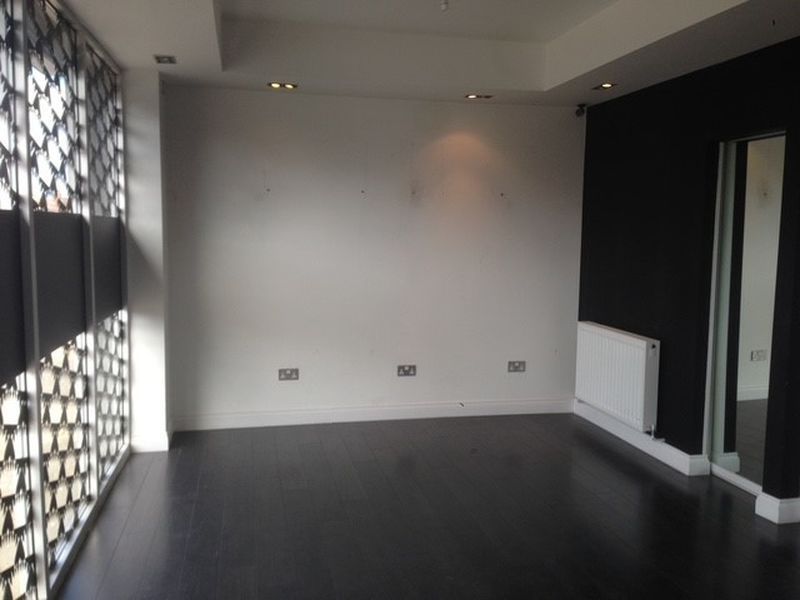 Property photo 3 of 19 Photo 1