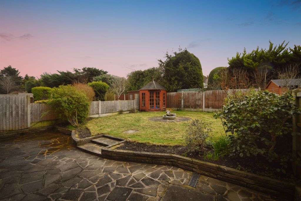 Property photo 2 of 20