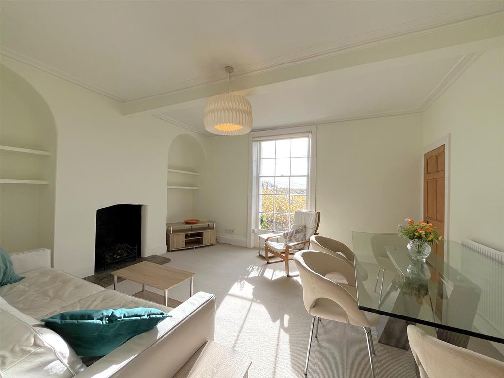 Property photo 3 of 13 Img_1936 (Nov New).Jpg