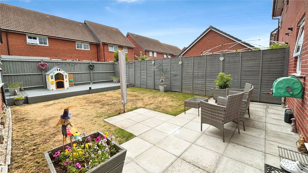 Property photo 2 of 21 Picture No. 28