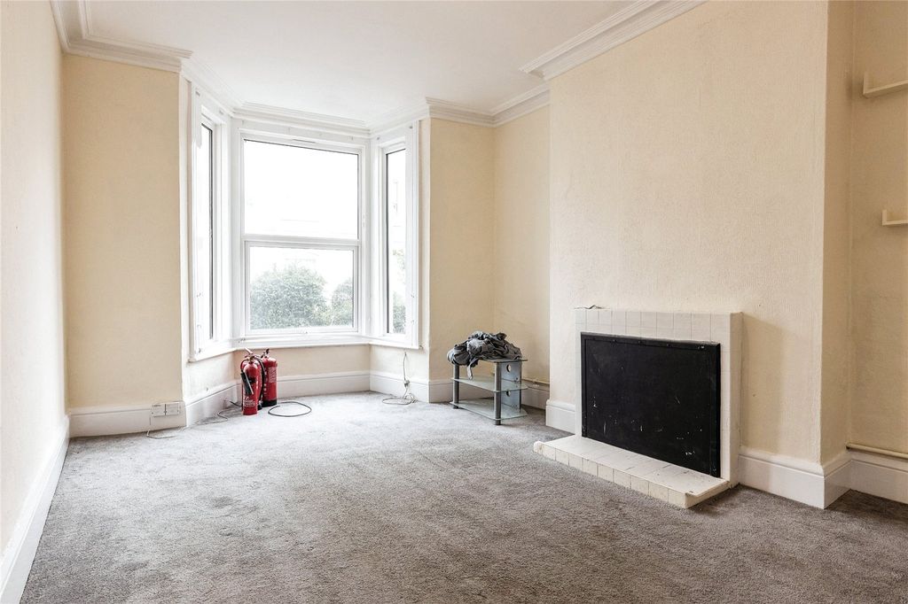 Property photo 2 of 10 Imported Image