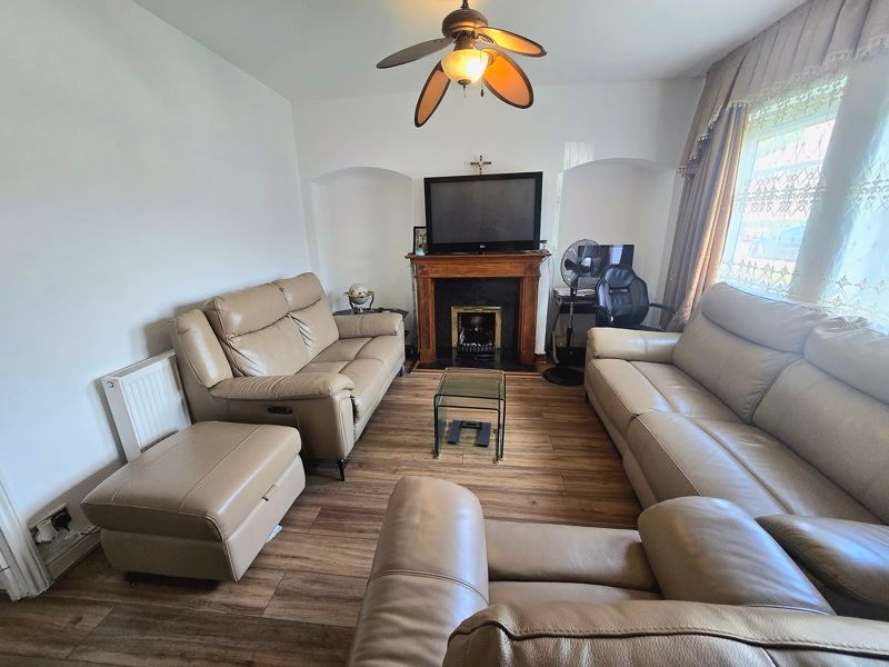 Property photo 3 of 13 Photo 3