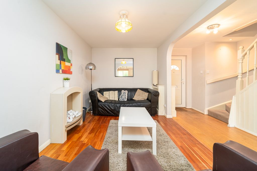 Property photo 3 of 14